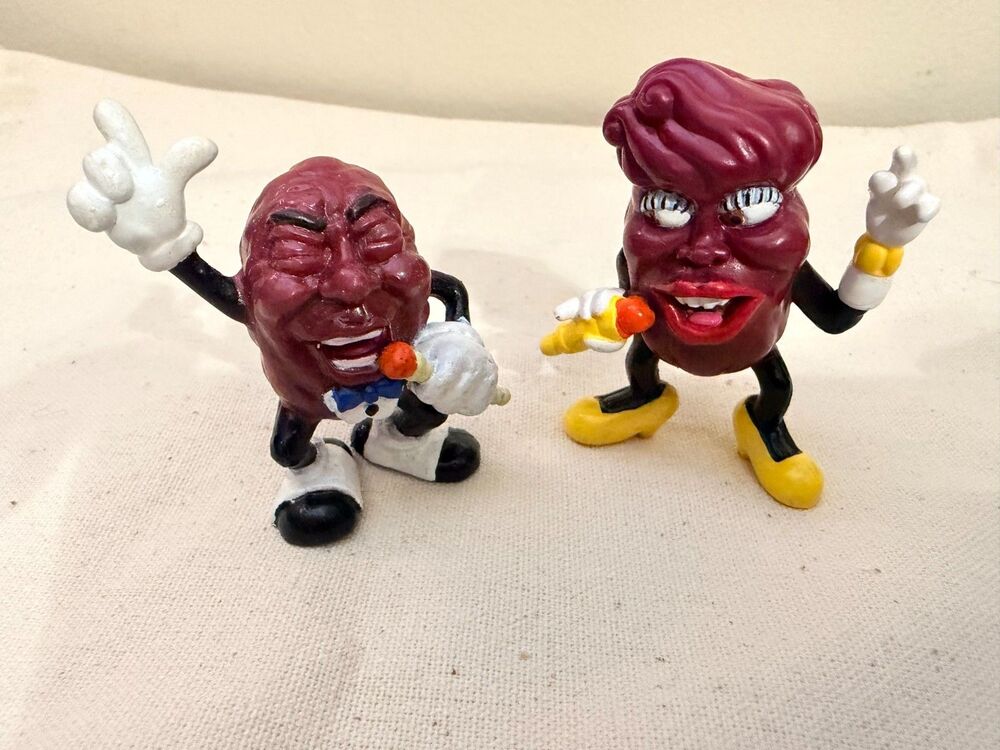 Vintage California Raisins PVC Figure Lot of 2 Singer & Female Character 1987